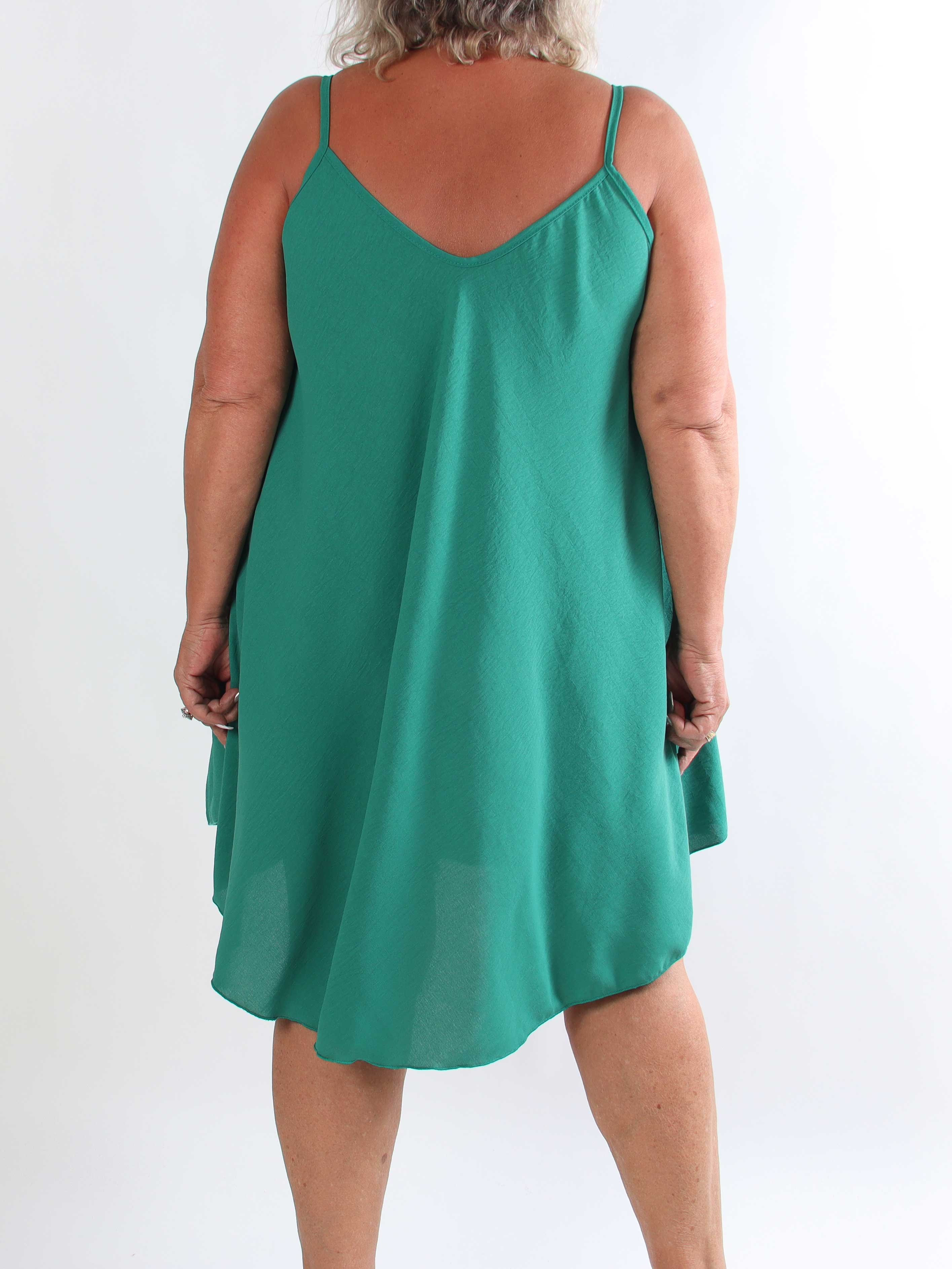 Marceline Short - Kort plus size stropkjole i viskose med A-facon